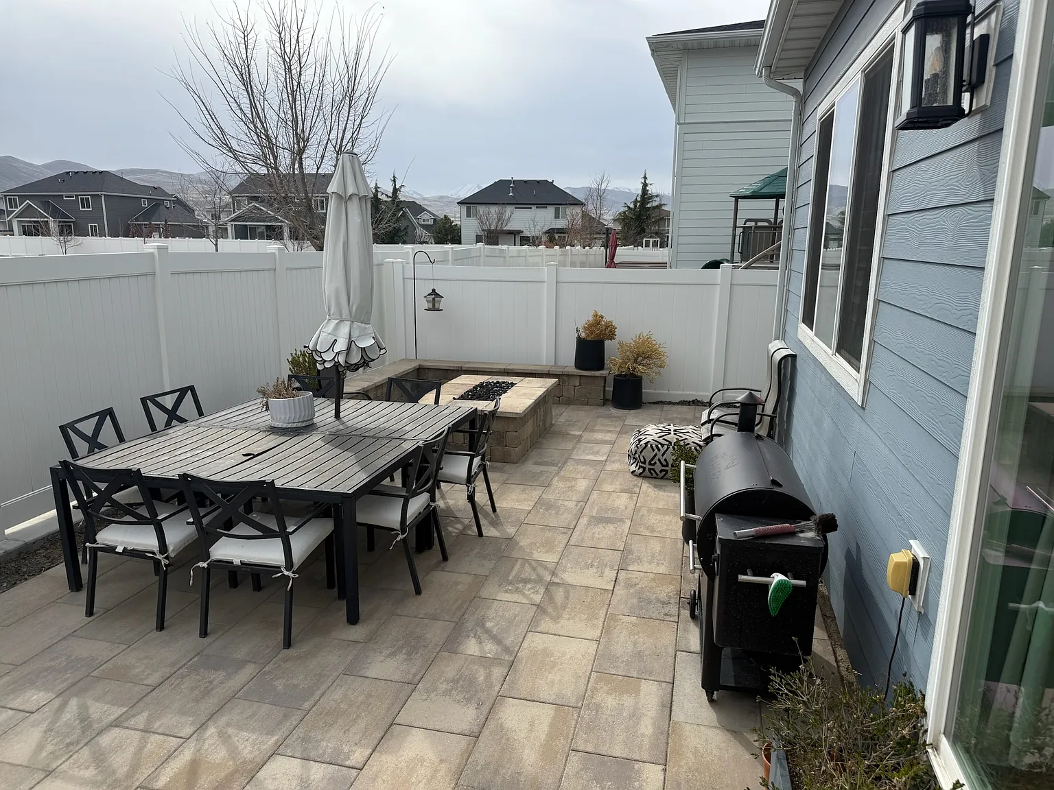 5 bed, 3.5 bath, 4000 sqft, $3,700 — Photo 4