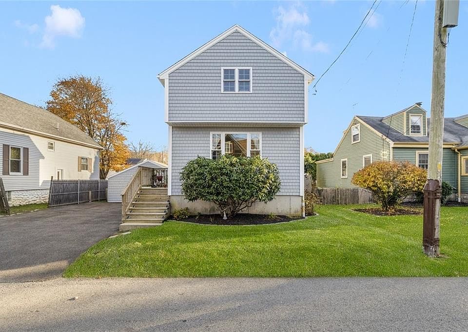 1st image of 946 Terry Ln