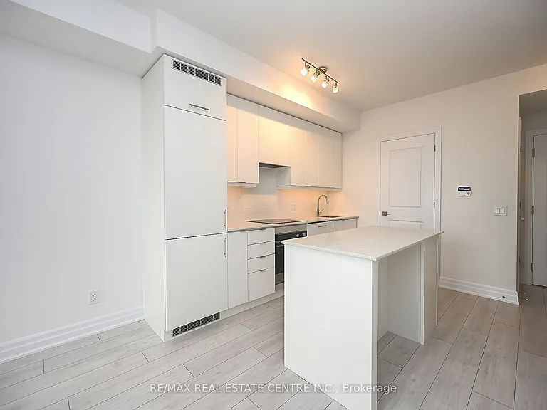 30 Elm Dr W #707 — Photo 15