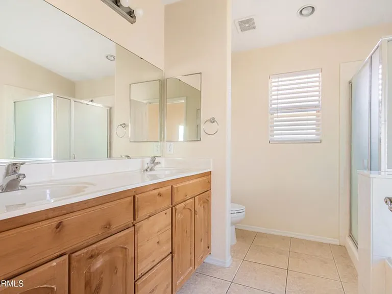 3389 Yosemite Ct — Photo 6