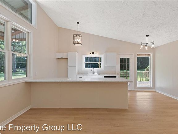 4th image of 6362 E County Road 200 N Suite 6