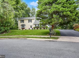 805 Leeds Ct, Harrisburg, PA 17112