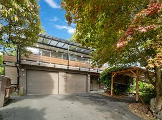 309 Gloucester Ct, Coquitlam, BC V3K 5S6