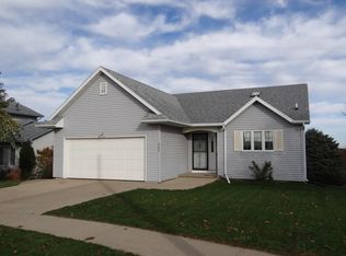 465 Sunset Dr SW, Le Mars, IA 51031