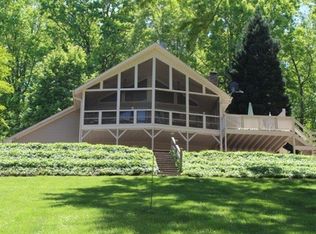 126 Lake Bowen Dr, Inman, SC 29349