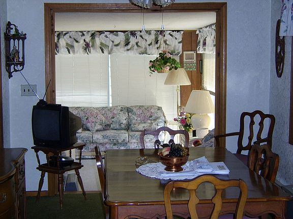 dinning room and florida room