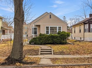 3722 Queen Ave N, Minneapolis, MN 55412