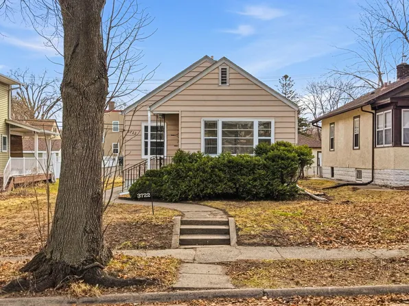 3722 Queen Ave N, Minneapolis, MN 55412