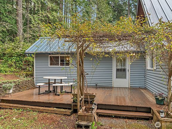 3rd image of 350 Trailwood Drive