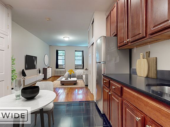 2nd image of 946 Columbus Ave APT 1B