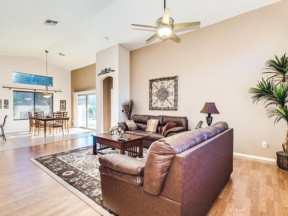 5th image of 747 E Bradstock Way