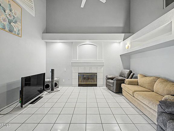 5th image of 1737 E SAMUEL Drive