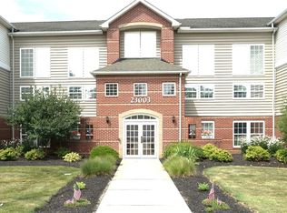23003 Chandlers Ln, Olmsted Falls, OH 44138