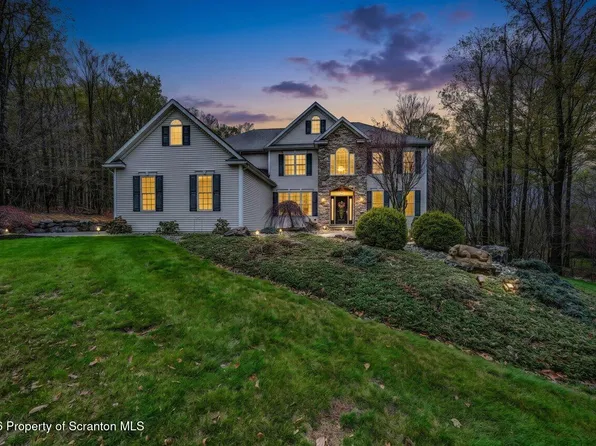 116 McEsther Dr, Gouldsboro, PA 18424