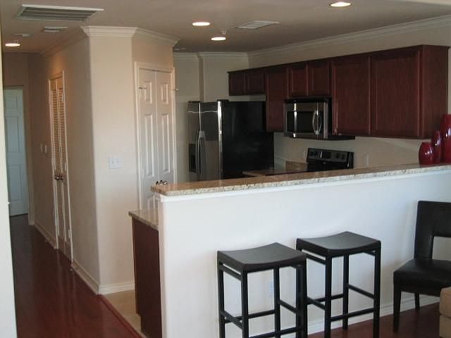 1st image of 305 E 31st St #5-C