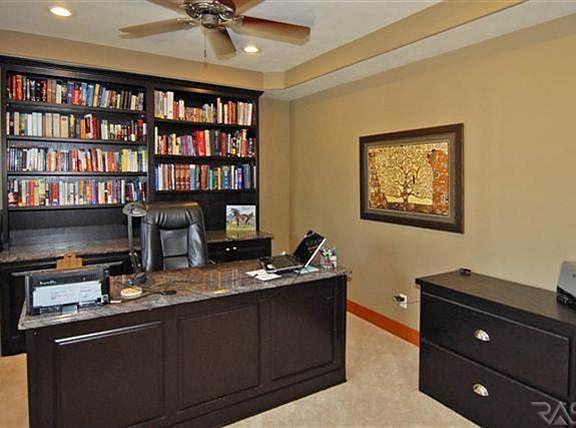 4th image of 47412 274th St