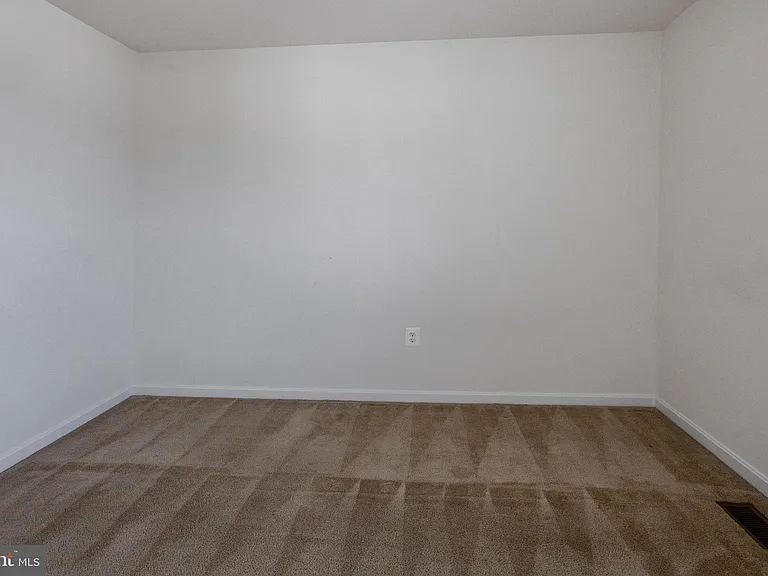 4 Cornerstone Dr — Photo 35