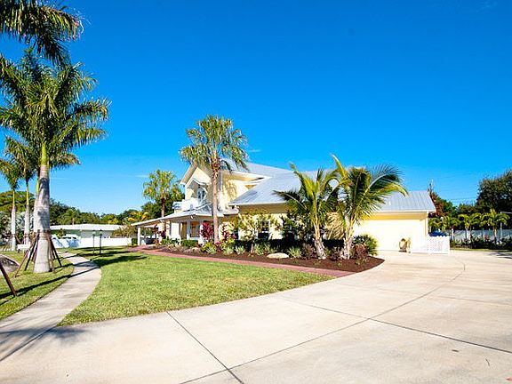 5th image of 1209 Alcazar Dr