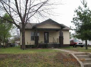 1110 S 9th St, Ponca City, OK 74601