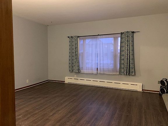 2nd image of 48 E Hattendorf Ave