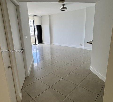 5th image of 520 Brickell Key Dr APT A1401