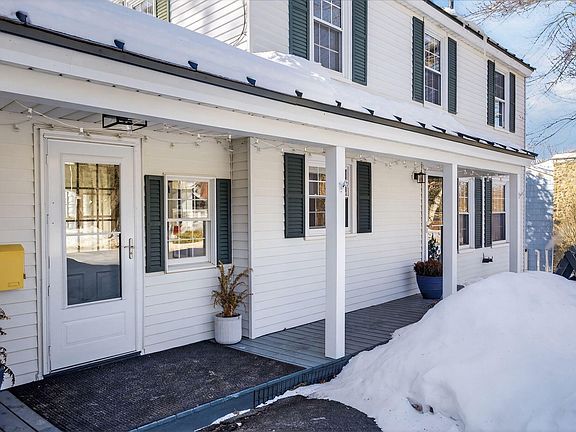 4th image of 46 Johnson Heights