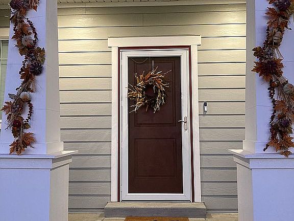 4th image of 8142 N Iron Horse Dr