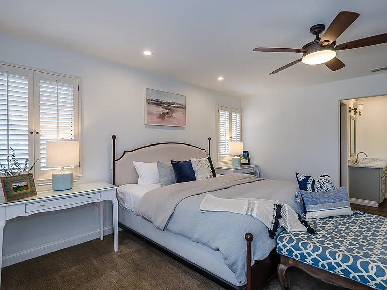 418 Peachtree Ln — Photo 12