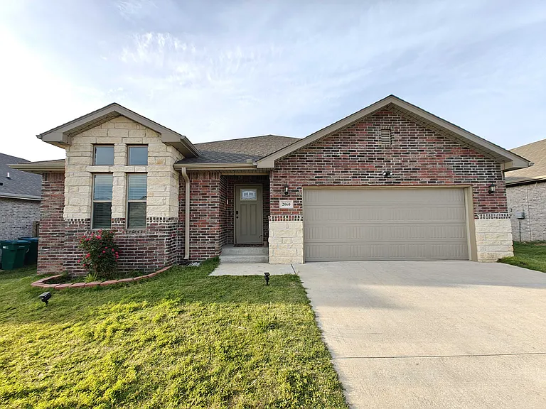 2060 Periwinkle Pl — Photo 1