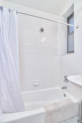 Rented by Halstead Real Estate | media 21