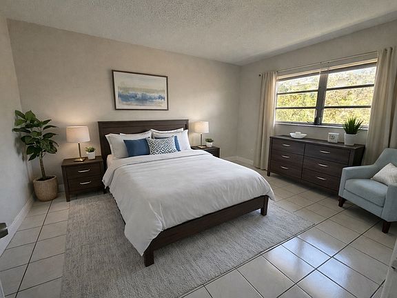 4th image of 1825 Johnson St #2