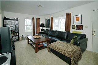 3rd image of 1020 S Kalamazoo Ave