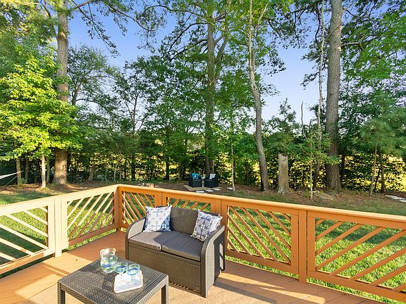 5th image of 5311 Doral Woods Ct