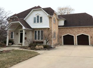 1224 E Liberty Dr, Wheaton, IL 60187