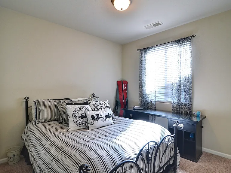 1886 N Highland Ave — Photo 10