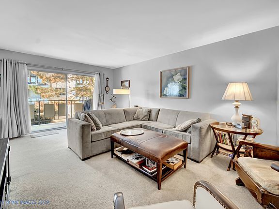 3rd image of 5251 W Galitz St #203
