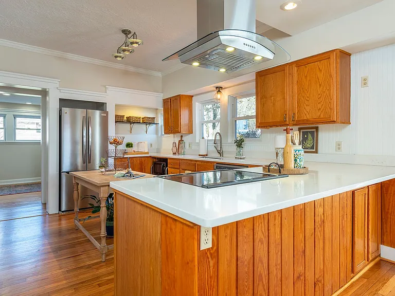 829 Montreat Rd — Photo 32