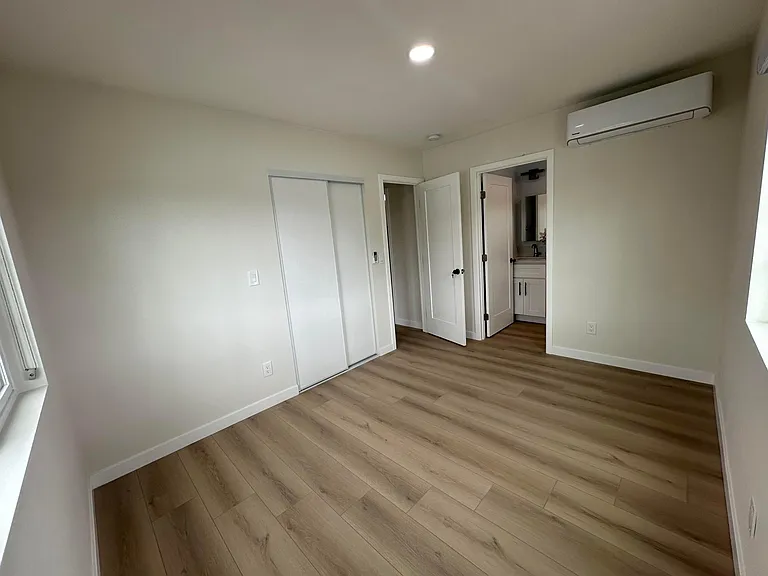 4455 Maryland St — Photo 9