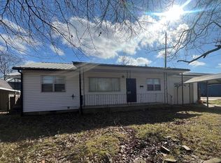 410 Maple Ave, Mena, AR 71953