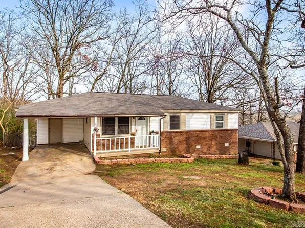 35 Oakview Dr, N Little Rock, AR 72118