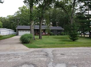 908 N Van Eyck St, Muskegon, MI 49442