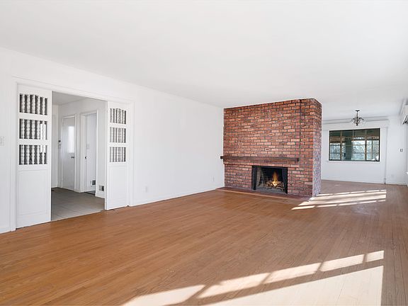 5th image of 530 West St