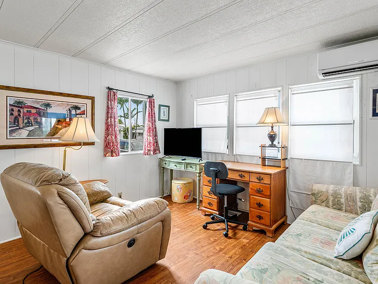 7 Ruthmary Ave #F — Photo 10