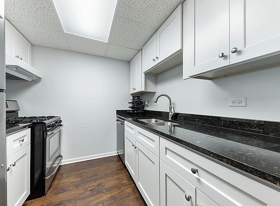 5th image of 1115 Royal Saint George Dr APT 103