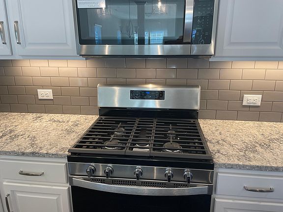 Gas stove