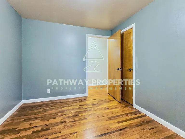 518 Vickie Ln — Photo 11