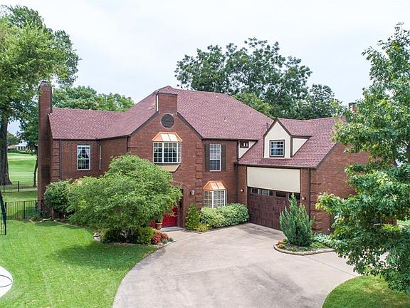 2nd image of 2904 Ambleside Ln