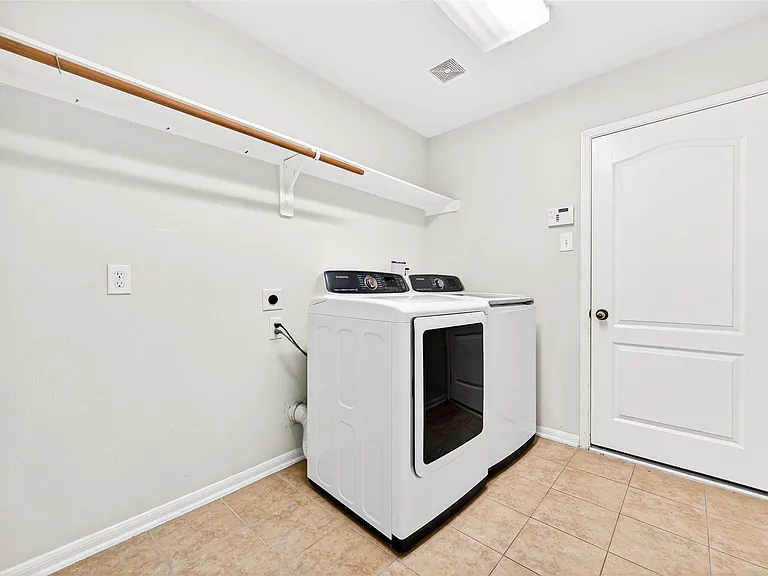 24822 Diamond Run Ct — Photo 30