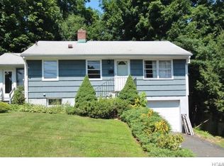 16 Larchmont St, Ardsley, NY 10502