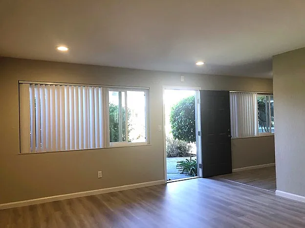 2 bed, 796 sqft, $3,000 — Photo 4